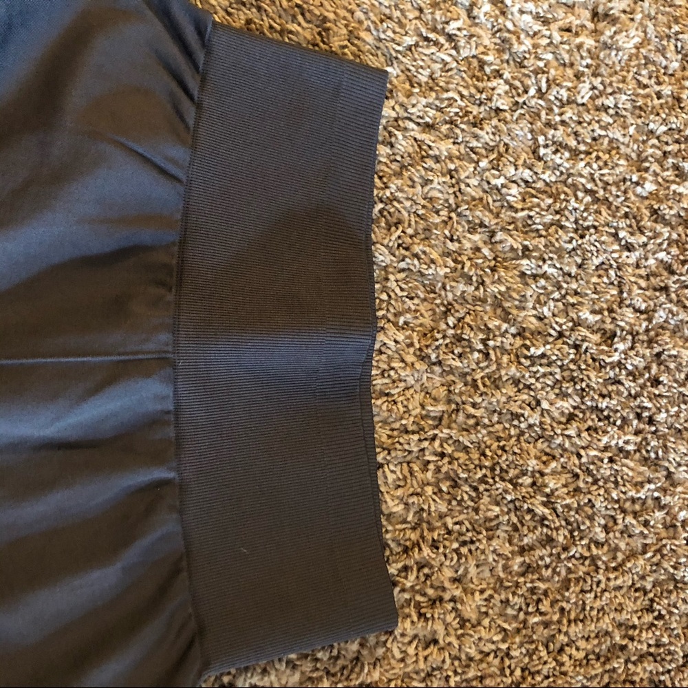 Fabletics - seamless gray leggings size medium - Picture 5 of 5